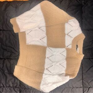 Love Tree Women's Beige and Cream Knit Sweater